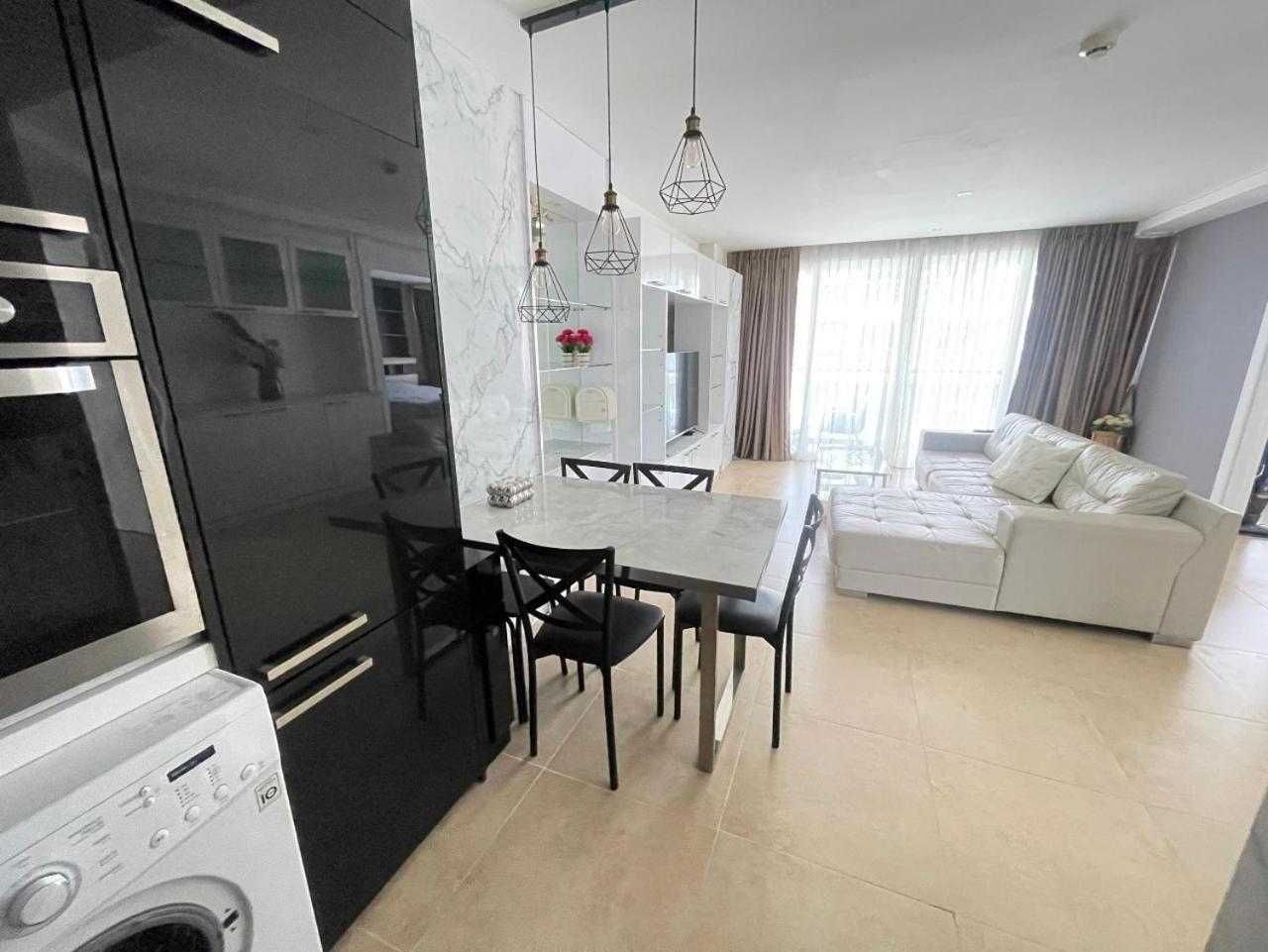 2 Bedrooms Near Pattaya Beach Kültér fotó