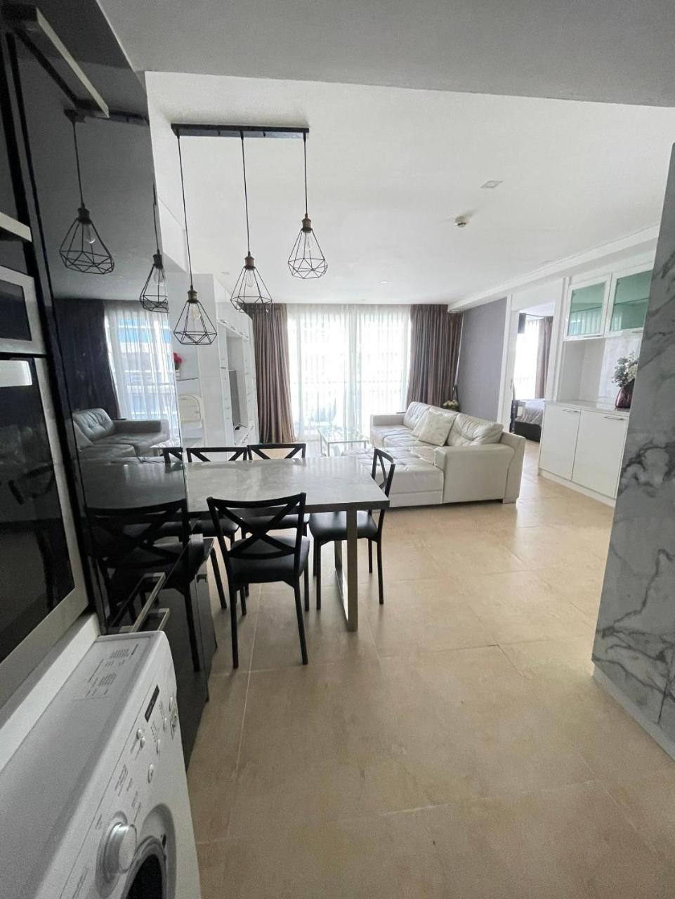2 Bedrooms Near Pattaya Beach Kültér fotó